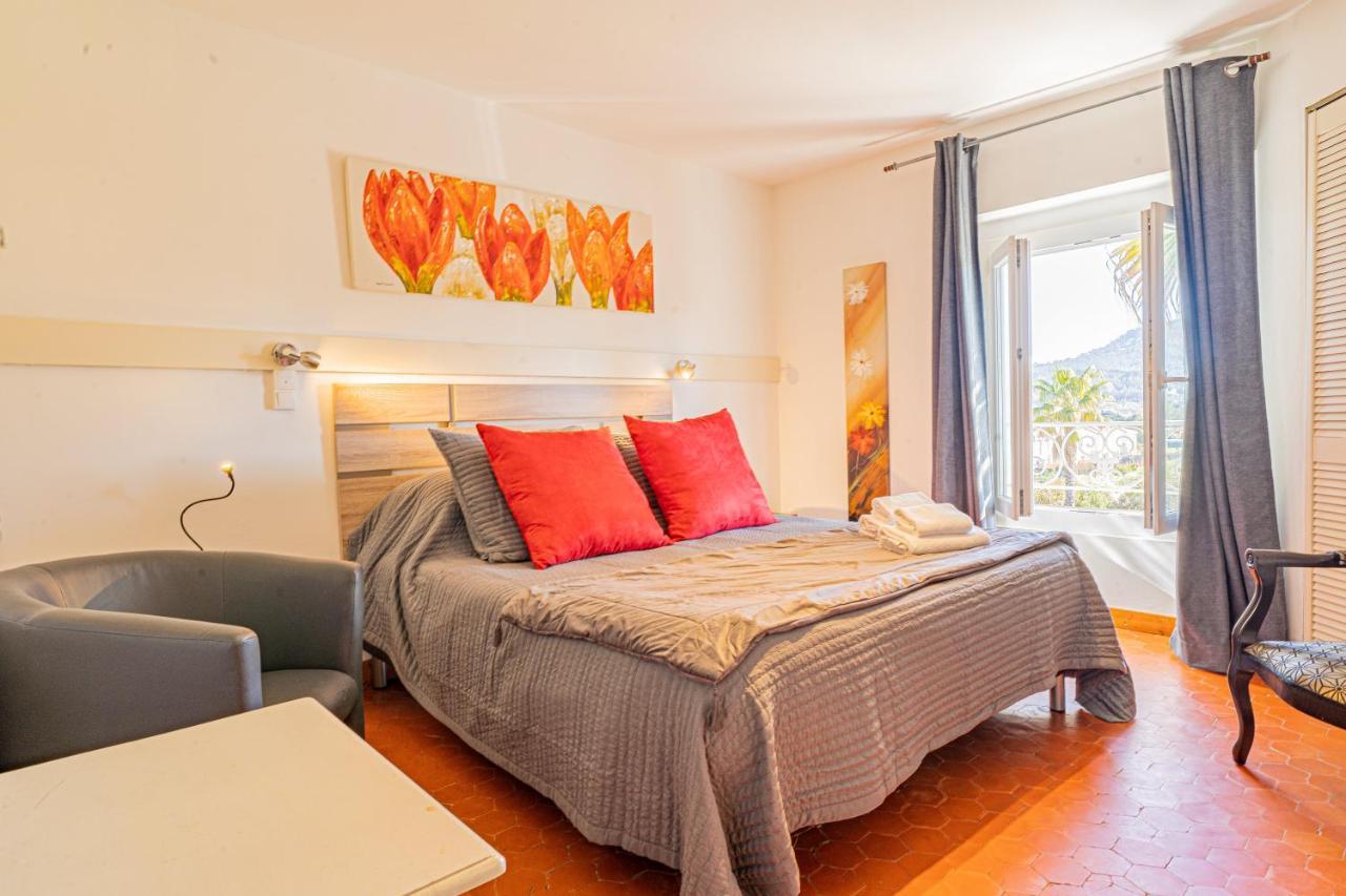 Domaine De L'Aufrene Bed and Breakfast Hyères Eksteriør billede