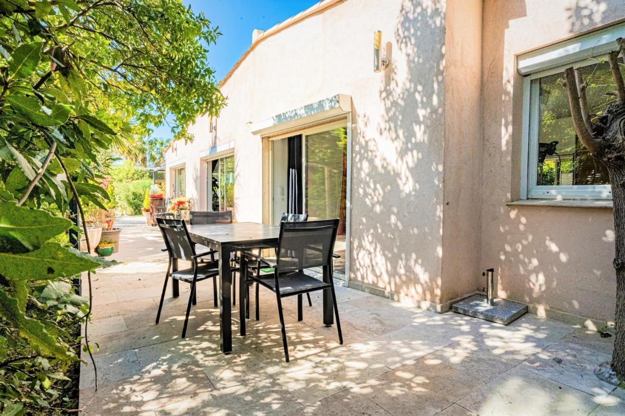 Domaine De L'Aufrene Bed and Breakfast Hyères Eksteriør billede