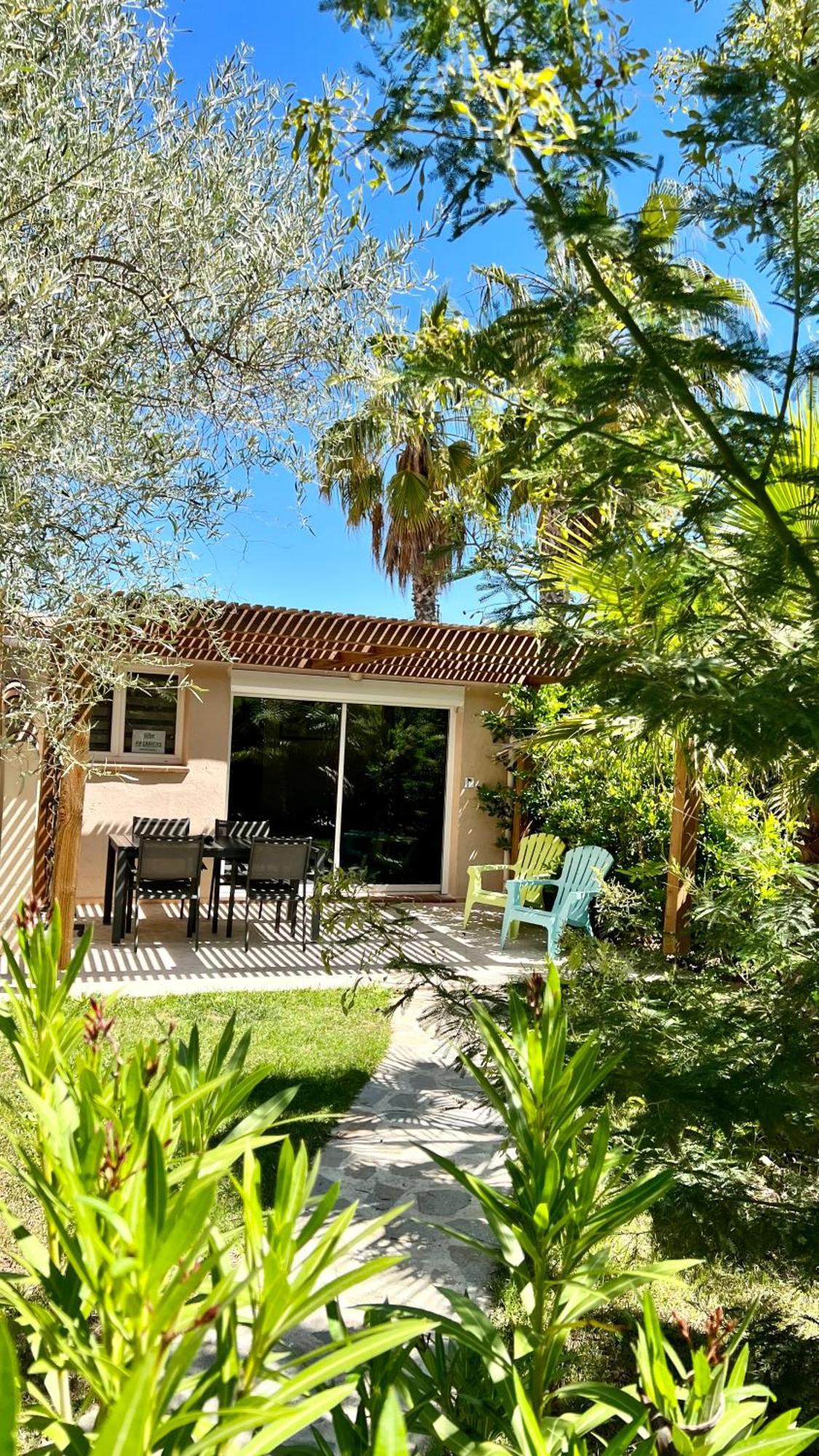 Domaine De L'Aufrene Bed and Breakfast Hyères Eksteriør billede